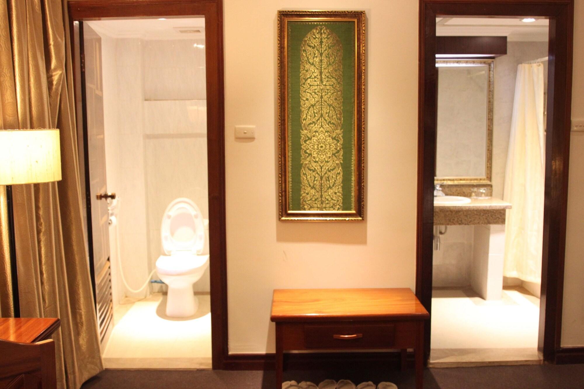 Diamond Hotel Phnom Penh Eksteriør bilde