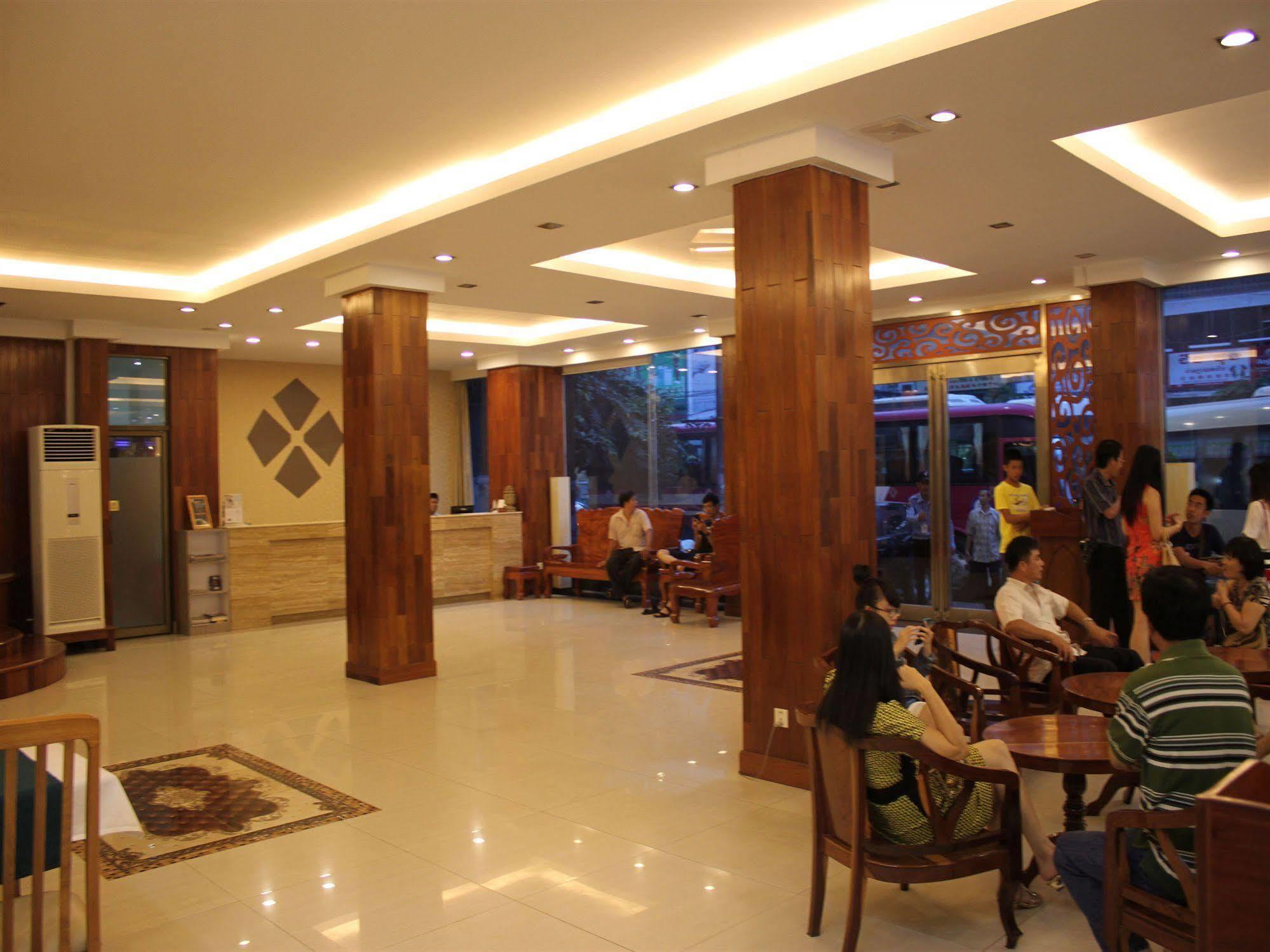 Diamond Hotel Phnom Penh Eksteriør bilde