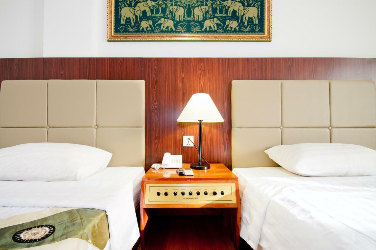 Diamond Hotel Phnom Penh Eksteriør bilde